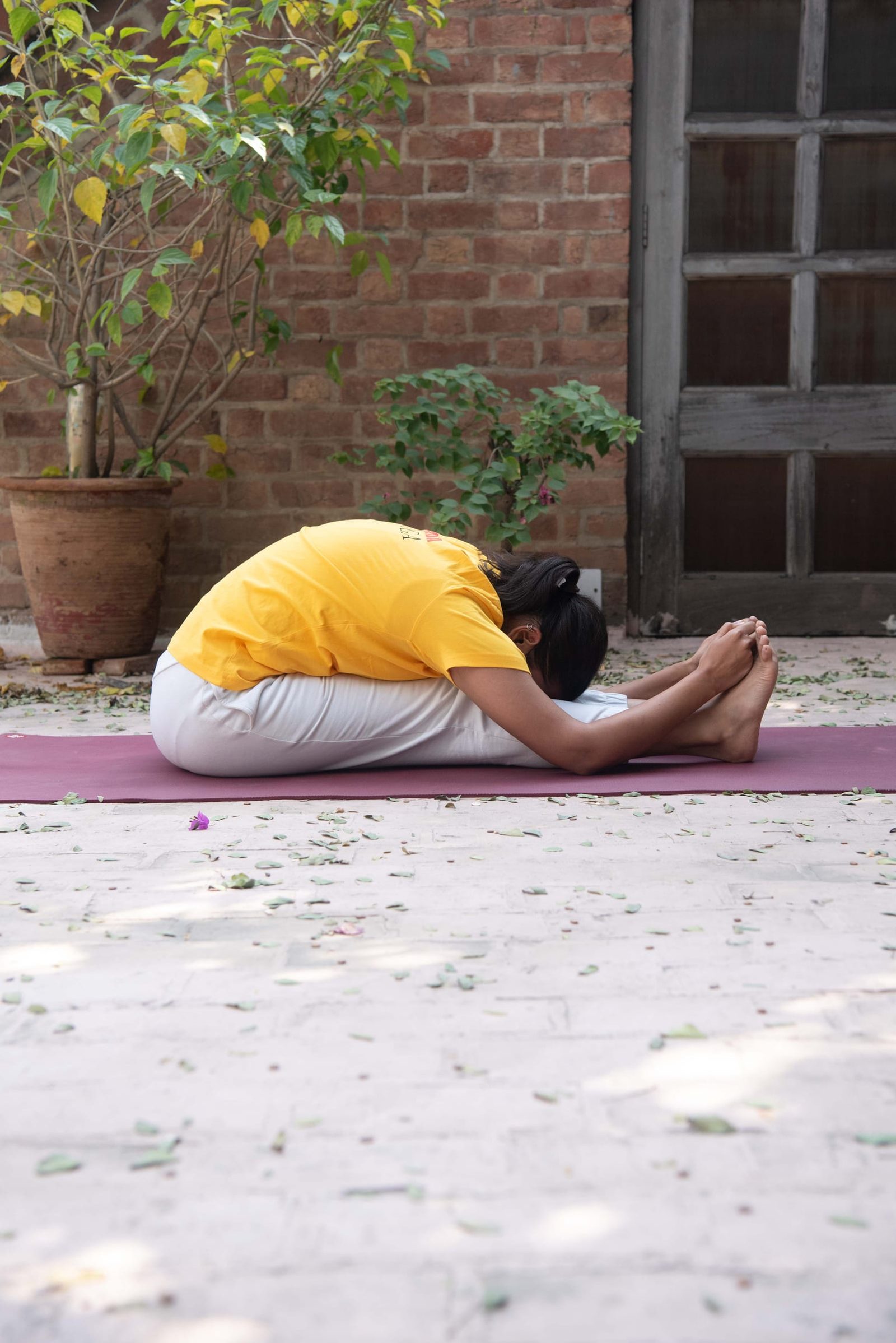 Paschimottanasana (Sitting forward bend)